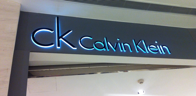 連鎖店招發(fā)光字制作